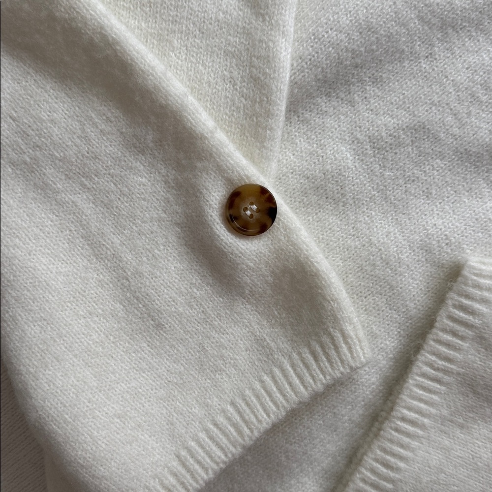 GORGEOUS NWOT FRENCH CONNECTION OVER SIZED SWEATER XL - Picture 2 of 4